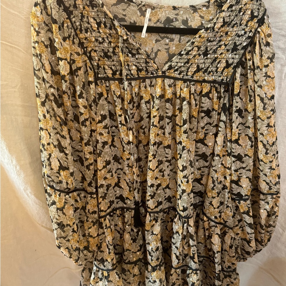 Woman’s Free People Black and Yellow Floral Tunic medium